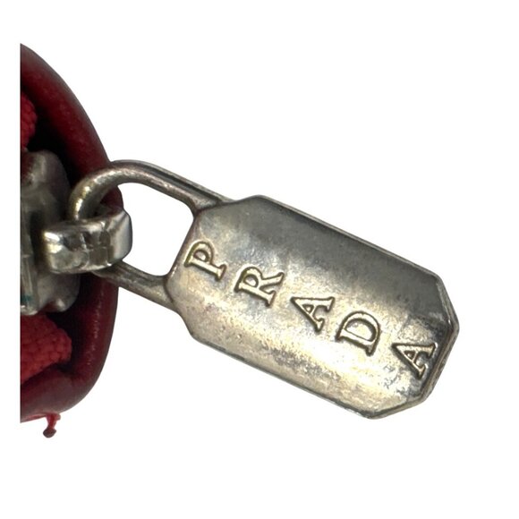 Vintage Red Leather Wallet With Zip Closure - Picture 5 of 13